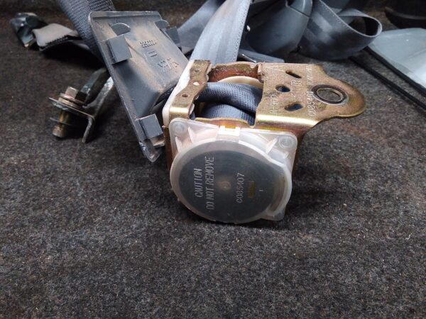 2001 TOYOTA HILUX SEATBELT/STALK