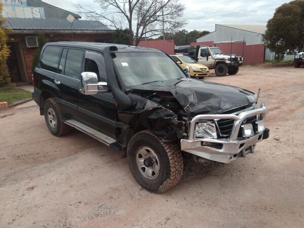 2001 TOYOTA LANDCRUISER RIGHT TAILLIGHT
