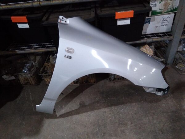 2002 TOYOTA COROLLA RIGHT GUARD