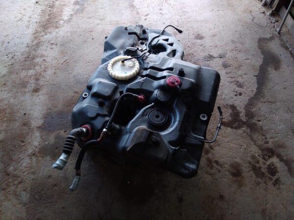 2006 LEXUS RX SERIES FUEL TANK