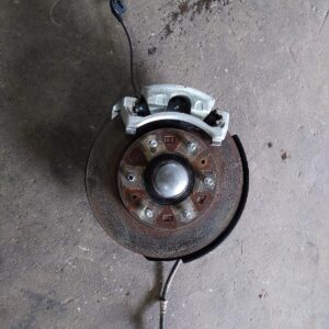 2018 MITSUBISHI TRITON Right Front Hub Assembly