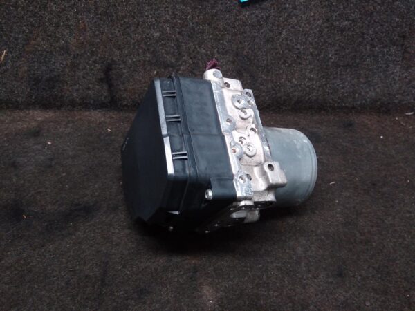 2013 TOYOTA RAV4 ABS PUMP/MODULATOR