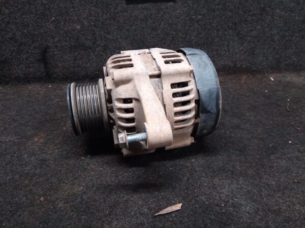 2014 TOYOTA HILUX ALTERNATOR