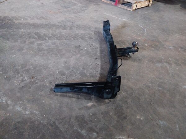 2010 FORD FALCON Towbar