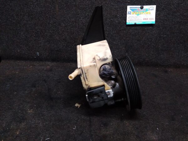 2010 FORD FALCON Steering Pump