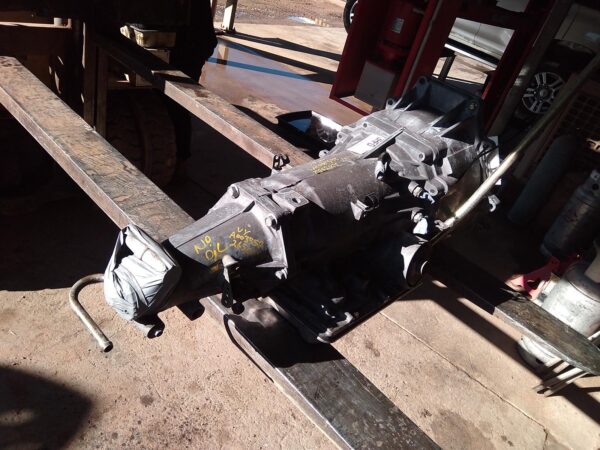 2003 HOLDEN COMMODORE TRANS/GEARBOX