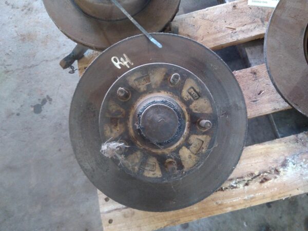 1978 HOLDEN KINGSWOOD LEFT FRONT HUB ASSEMBLY