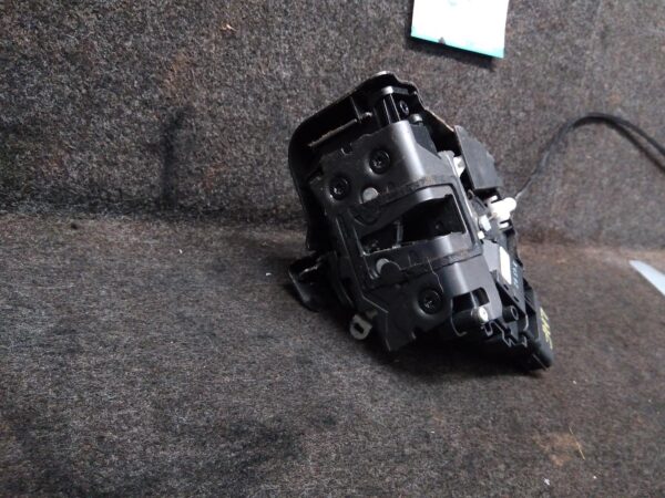2010 FORD FALCON Door/Boot/Gate Lock