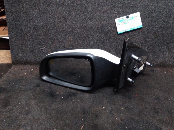 2006 HOLDEN ASTRA LEFT DOOR MIRROR