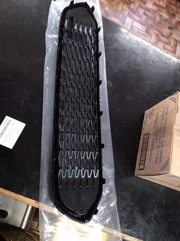 2016 FORD FALCON GRILLE