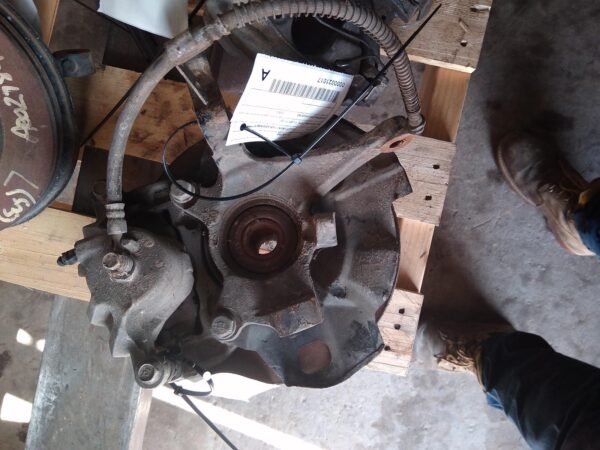 2002 HYUNDAI ELANTRA RIGHT FRONT HUB ASSEMBLY