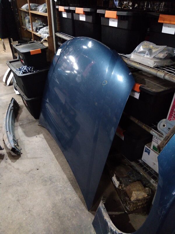 2003 HOLDEN COMMODORE BONNET