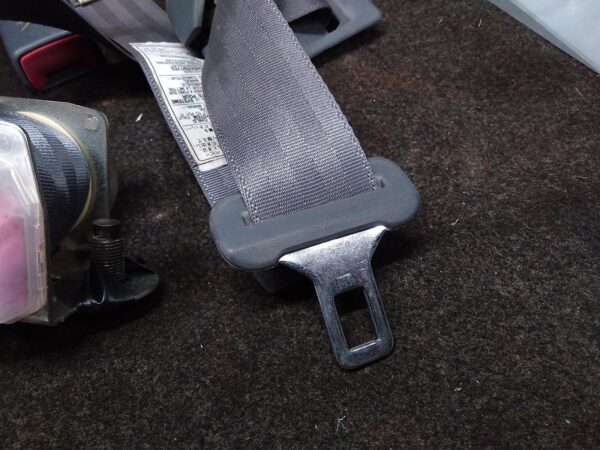 2001 TOYOTA HILUX SEATBELT/STALK