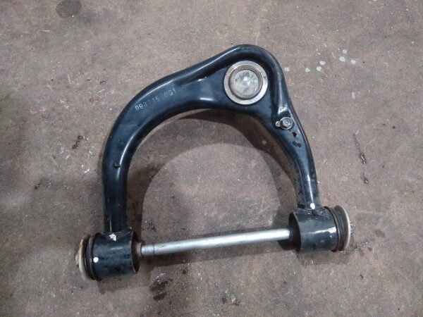 2015 TOYOTA HILUX RIGHT FRONT UPPER CONTROL ARM