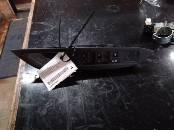 2020 MITSUBISHI OUTLANDER PWR DR WIND SWITCH