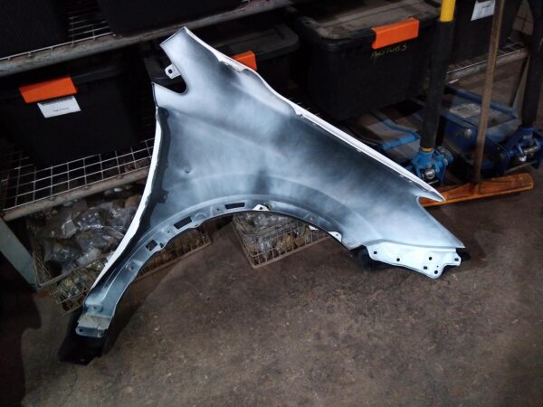 2013 TOYOTA RAV4 LEFT GUARD