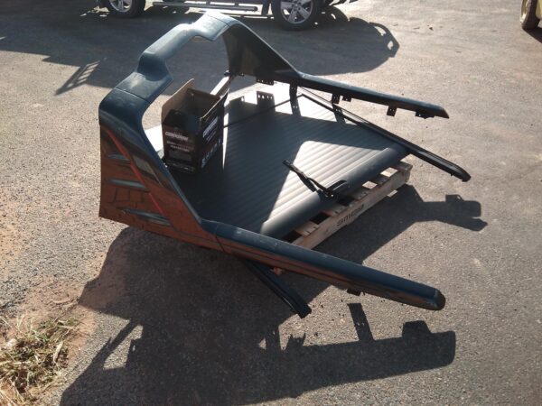 2023 ISUZU DMAX TONNEAU/COVER