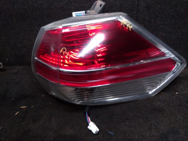 2016 NISSAN XTRAIL Right Taillight