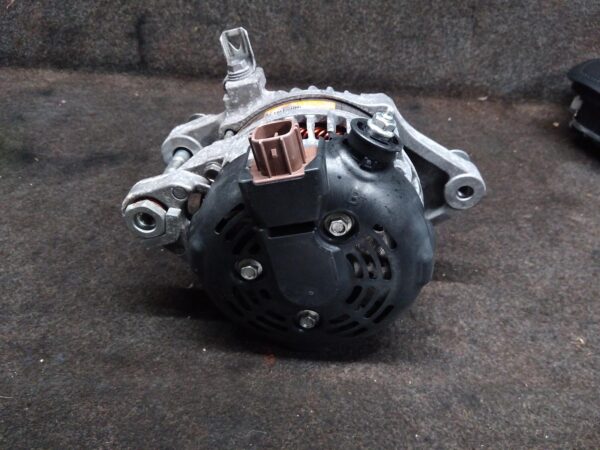 2013 TOYOTA RAV4 ALTERNATOR