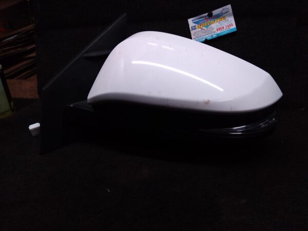 2013 TOYOTA RAV4 LEFT DOOR MIRROR
