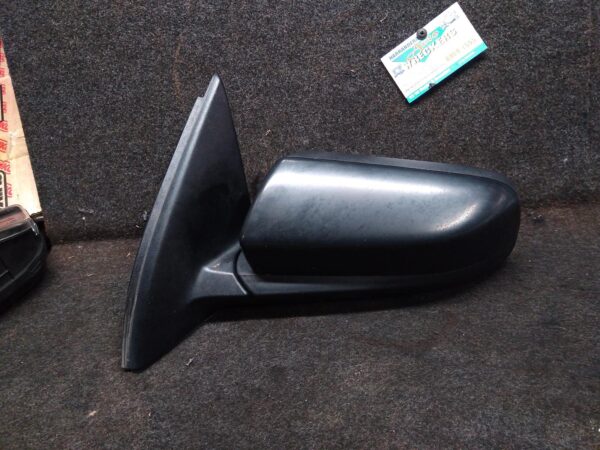 2005 HOLDEN COMMODORE LEFT DOOR MIRROR