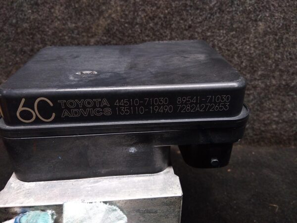 2012 TOYOTA HILUX ABS PUMP/MODULATOR
