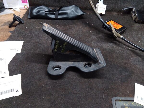 2016 MAZDA 2 PEDAL ASSEMBLY