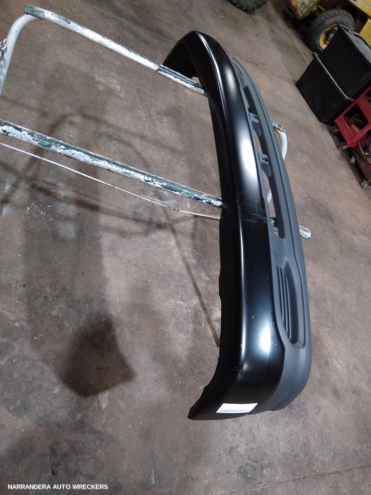 2003 TOYOTA HILUX Front Bumper
