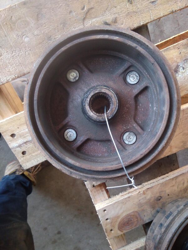 1990 SUBARU BRUMBY REAR BRAKE DISC/DRUM