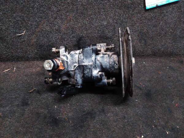 1996 TOYOTA HILUX STEERING PUMP