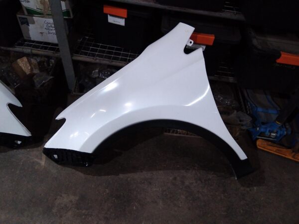 2013 TOYOTA RAV4 LEFT GUARD