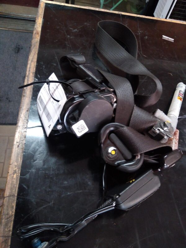 2015 HOLDEN COLORADO SEATBELT/STALK