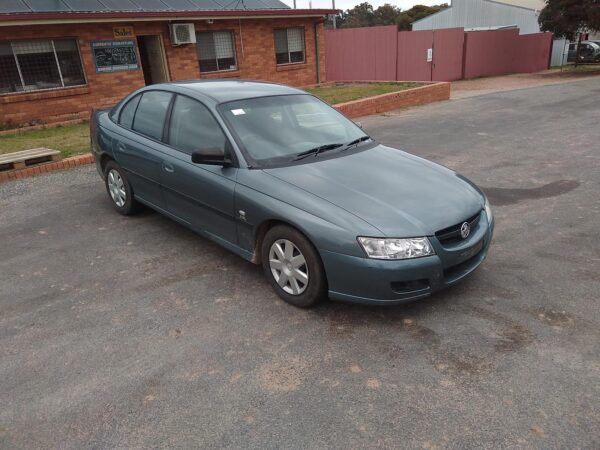 2005 HOLDEN COMMODORE ALTERNATOR