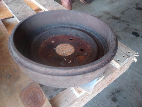 1976 HOLDEN KINGSWOOD REAR BRAKE DISC/DRUM