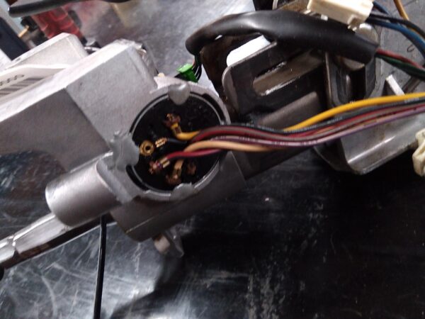 2002 FORD FALCON COLUMN