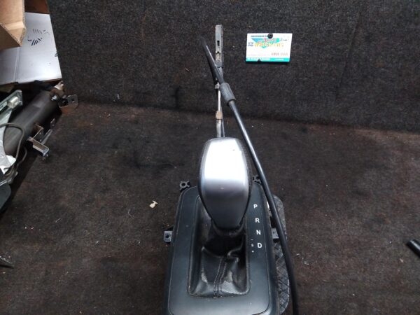 2010 FORD FALCON Gear Stick/Shifter