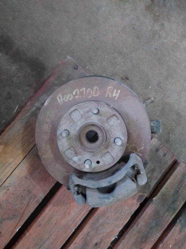2001 FORD LASER RIGHT FRONT HUB ASSEMBLY