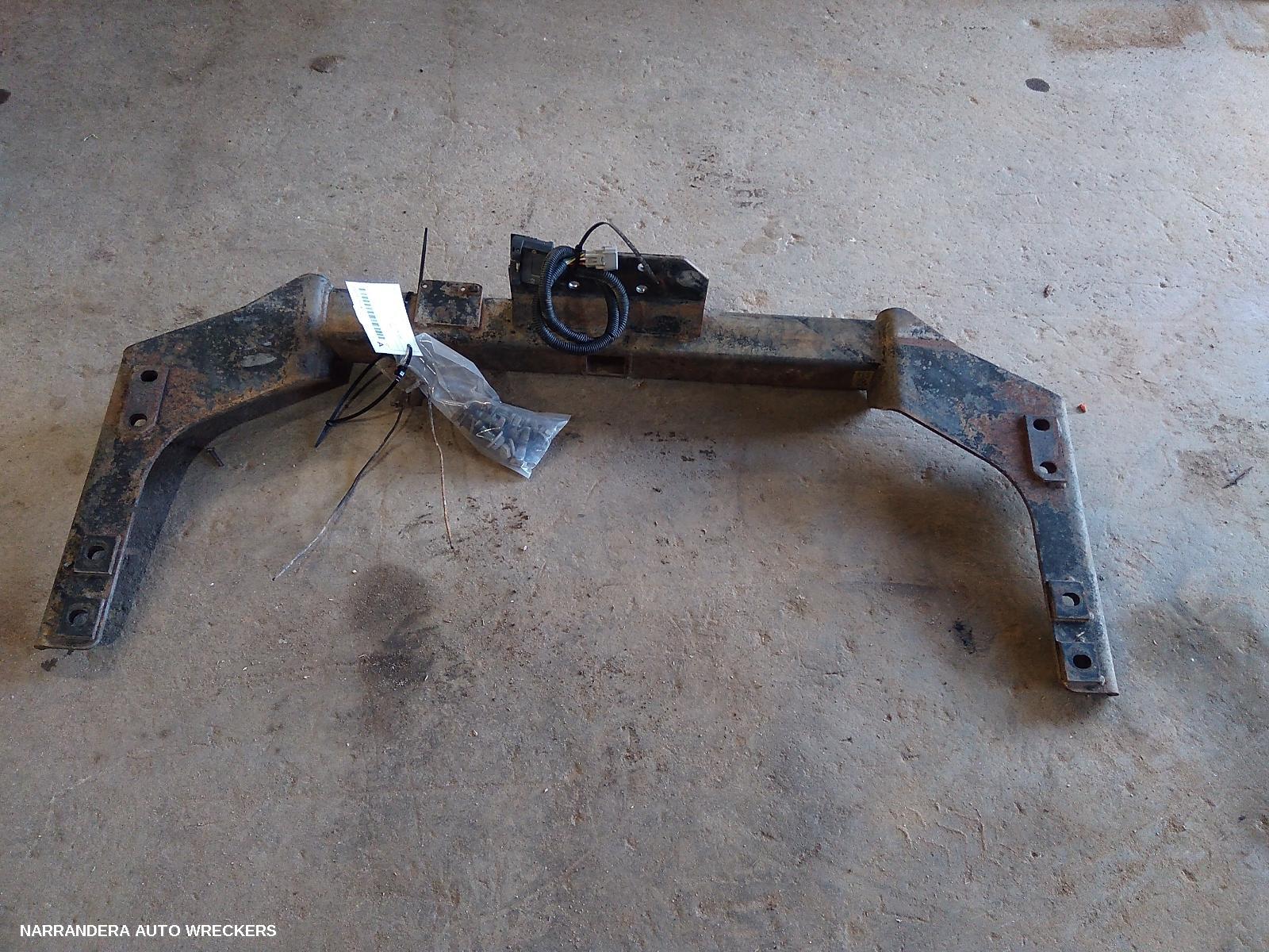 1999 TOYOTA LANDCRUISER Towbar