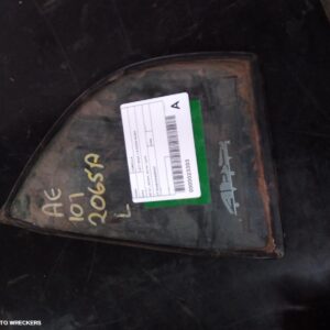 1995 TOYOTA COROLLA Left Rear 1/4 Door Glass