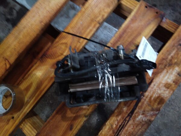2002 FORD FALCON CALIPER