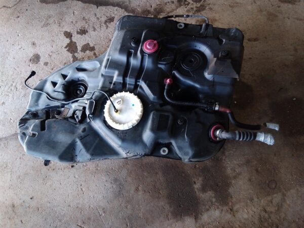 2006 LEXUS RX SERIES FUEL TANK
