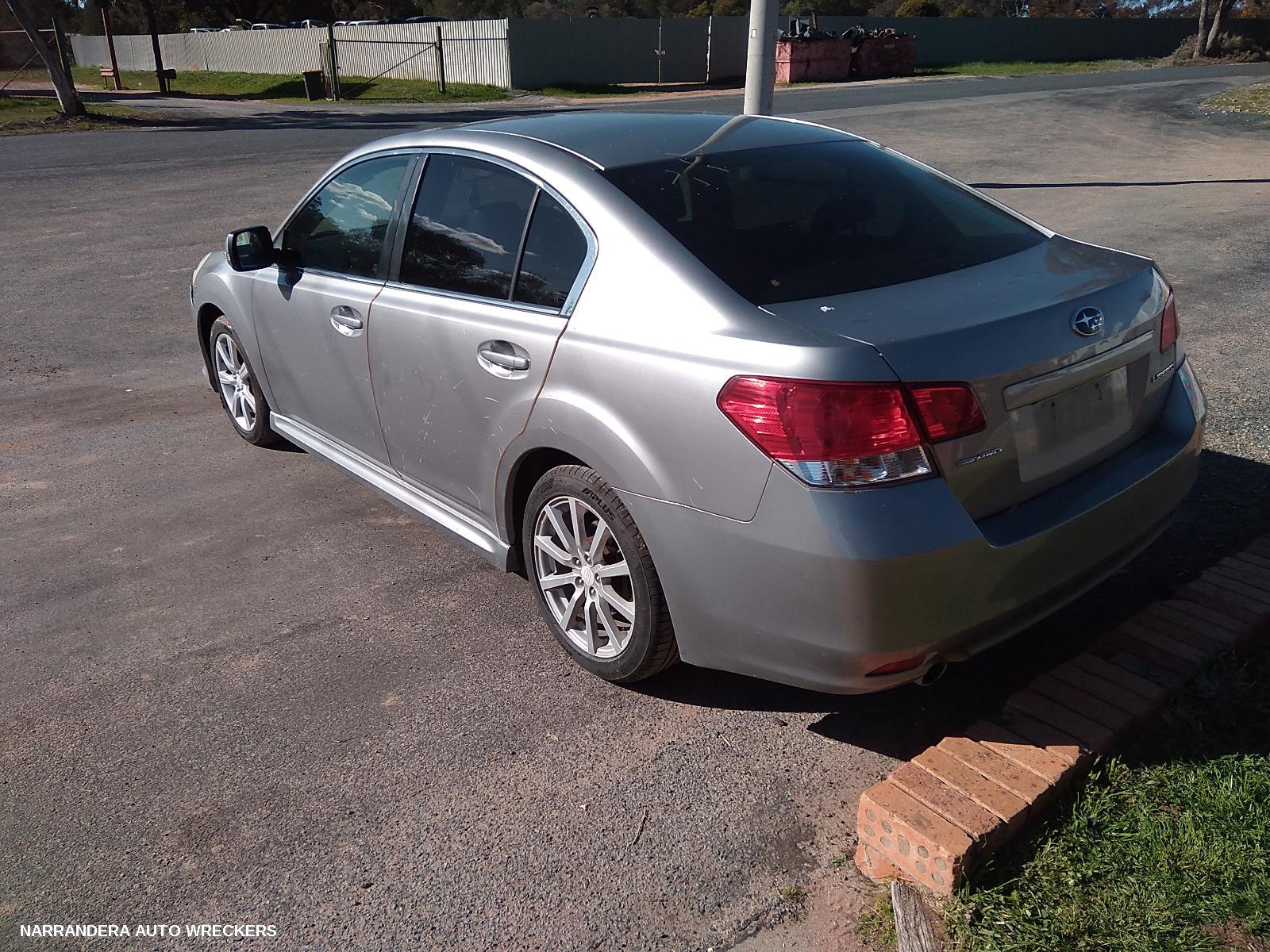 2011 SUBARU LIBERTY Bonnet