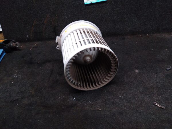 2016 NISSAN XTRAIL Heater Fan Motor