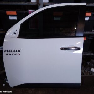 2017 TOYOTA HILUX Left Front Door