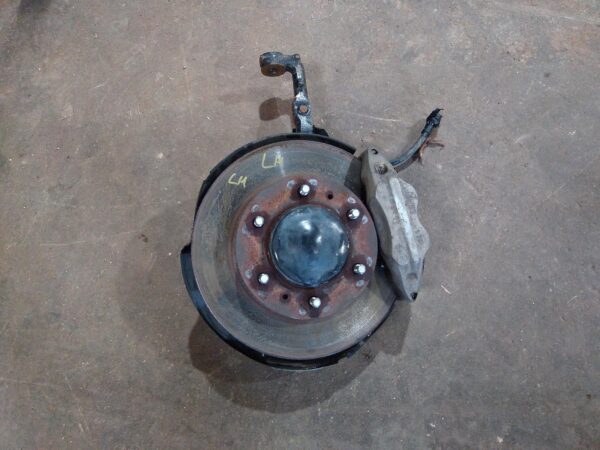 2012 TOYOTA HILUX LEFT FRONT HUB ASSEMBLY