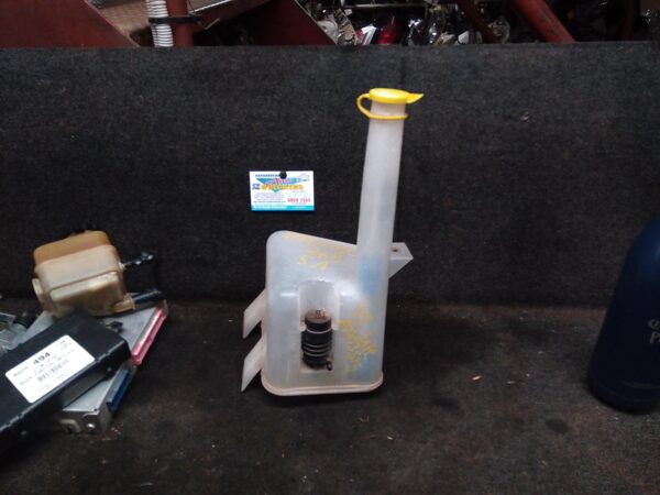 2000 HOLDEN COMMODORE WASHER BOTTLE