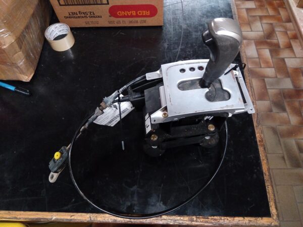 2005 FORD TERRITORY GEAR STICK/SHIFTER