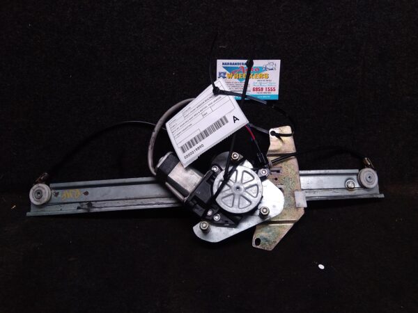 2004 TOYOTA AVALON RIGHT FRONT WINDOW REG/MOTOR