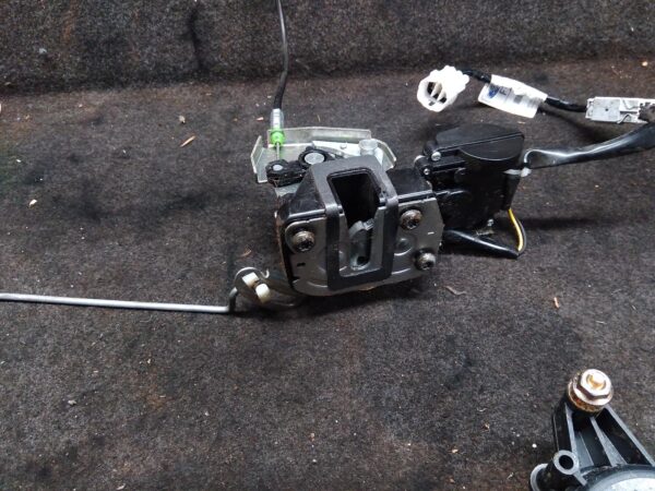 2002 FORD FALCON DOOR/BOOT/GATE LOCK