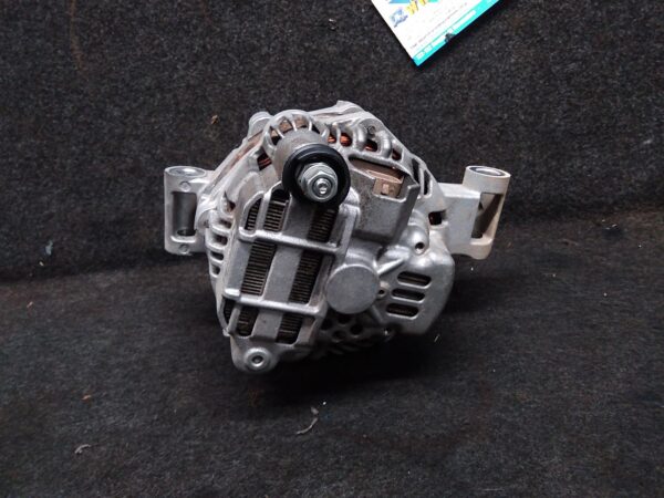 2005 HOLDEN COMMODORE ALTERNATOR